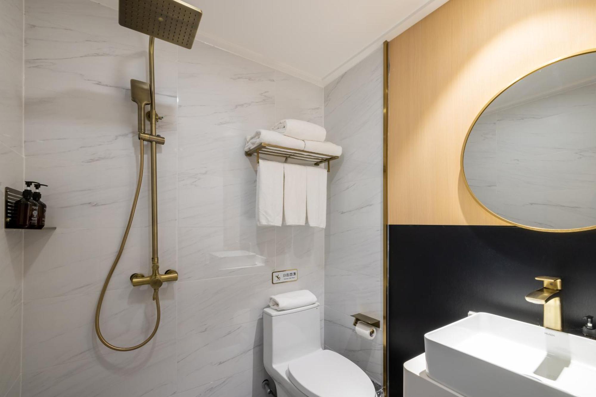 Jingfang Building Smart Hotel - Located In The Busiest Part Of The Downtown Area, Near Beijing Tiananmen Square And The Forbidden City,Wangfujing Shopping Street ,Newly Opened Hotel,Provide Free Laundry Service,Provide Tourism And Ticketing Services Exterior foto